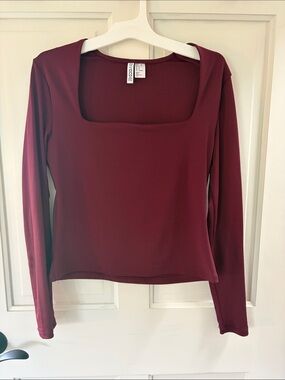 Divided Burgundy Long-Sleeve Square Neck Top
